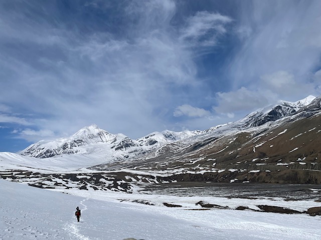 The route up Dhampus Pass