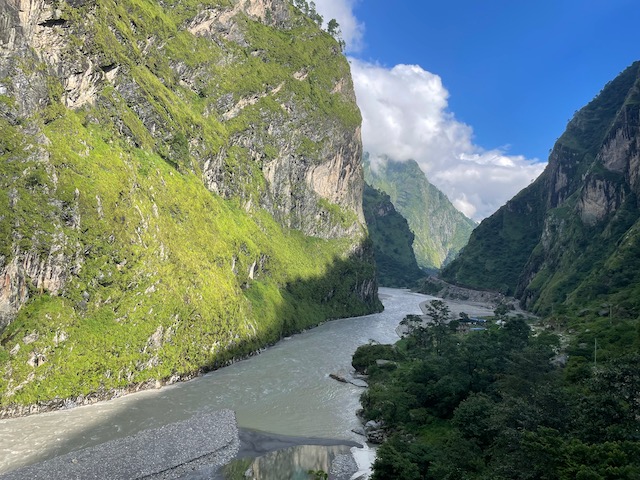 Trekking through gorges