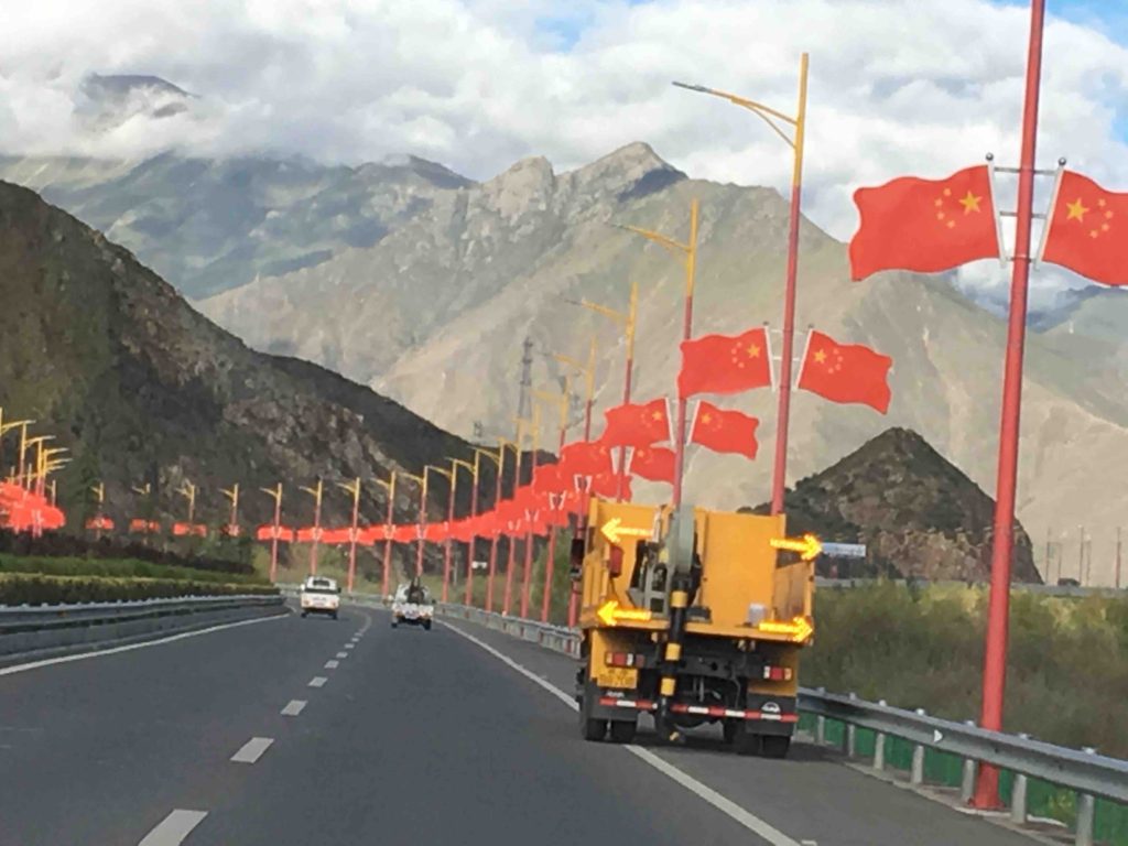 Road out of Lhasa